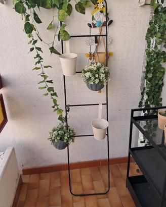 carrello ikea e scala arredo