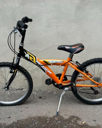 SP002-BiciclettaMTB MountainBike bambino e casco