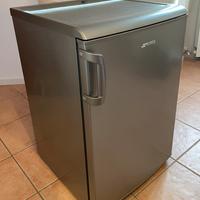 Frigorifero Smeg grigio siderale