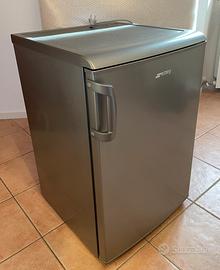 Frigorifero Smeg grigio siderale