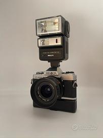Minolta X‑300 + 28mm f/3.5 + motore + flash
