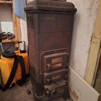 Stufa antica in ghisa Hugo Buderus