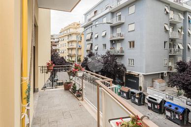 2 LOCALI A ROMA