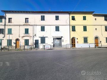 NEGOZIO A PISTOIA
