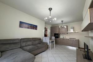 2 LOCALI A ALBANO SANT'ALESSANDRO