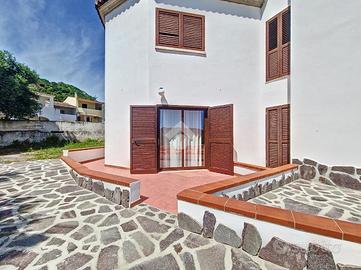 3 LOCALI A LOIRI PORTO SAN PAOLO