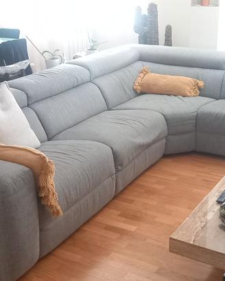 Divano Natuzzi con meccanismo elettrico