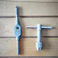 Porta maschi e porta filiere manuali M3 e M2-M10
