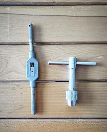 Porta maschi e porta filiere manuali M3 e M2-M10