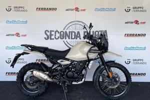 Royal Enfield Himalayan 450 base con camera d...