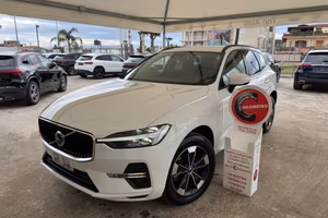 VOLVO XC60 B4 AWD MILD HYBRID MOMENTUM - 2021