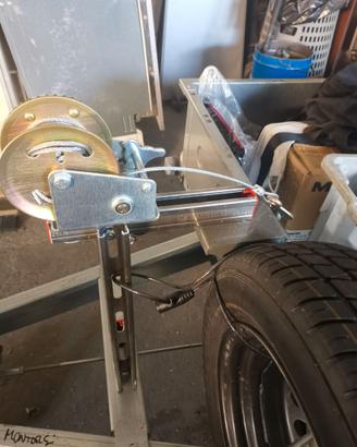 Carrello auto