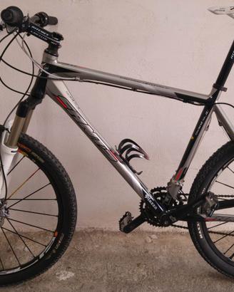 Mountain Bike MTB SANTS ALU Taglia L -Ruote 26"