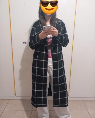 Cappotto lungo a quadri, sfoderato.