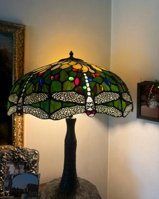 lampada da tavolo stile Tiffany