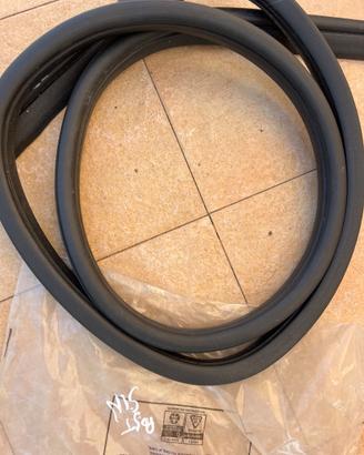 Kit 5 Guarnizioni Giroporta Telaio Ford Focus SW