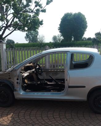 Peugeot 206 1.4 benzina ricambi