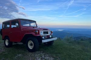 Toyota Land Cruiser Fj40 1973 BENZINA 6 CILINDRI n