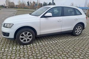 audi Q5 2.0  2011