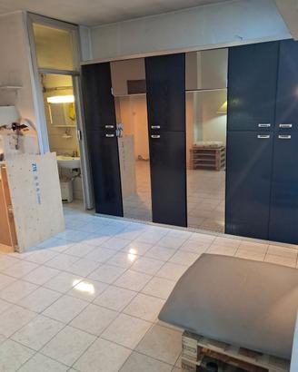 1 locale con bagno