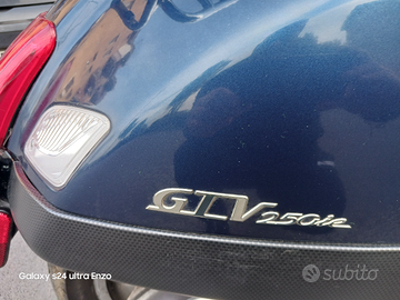 Vespa gtv faro basso 250cc