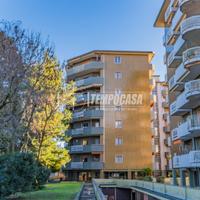 TRILOCALE CON BOX INCLUSO NEL PREZZO