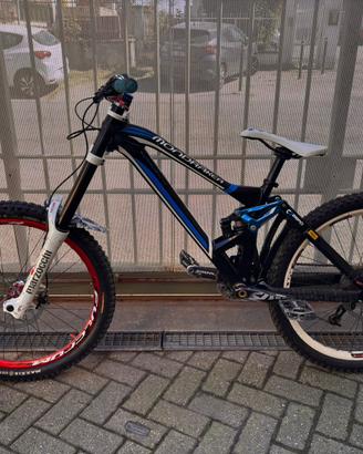 Bici mtb mondraker dh