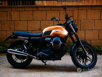 Moto Guzzi V7 II Stone 2015