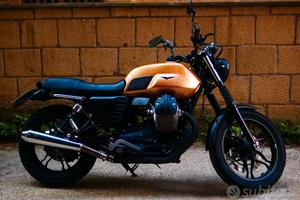 Moto Guzzi V7 II Stone 2015