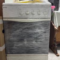 Cucina INDESIT (Piano Cottura + Forno) - Bianca