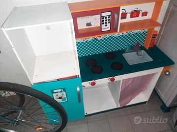 Cucina bimbo/a