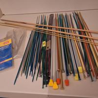 Ferri da maglia e uncinetti - porta ferri