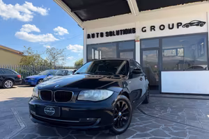 Bmw 116d 5p 2.0 Futura 116cv Total Black okneopate