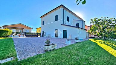 CASA INDIPENDENTE A TAVOLETO