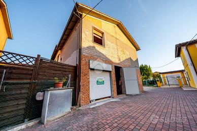 CASA SEMINDIPENDENTE A MINERBIO