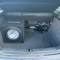 Pannello con subwoofer 32cm e amplificatori alpine