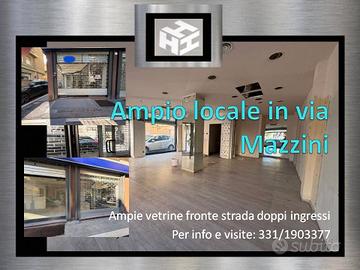 Splendido locale fronte strada via mazzini