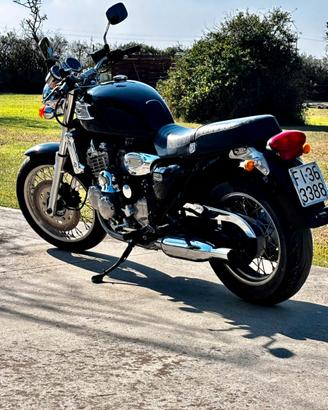 Triumph Thunderbird
