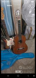 chitarra acustica yahama con custodia audiovox
