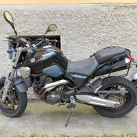 Yamaha MT03 - 660 cm3.