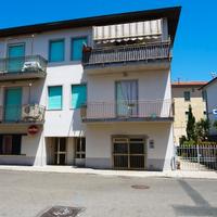 Cecina Mare: subito disponibile 100 mt dal mare