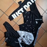 Vestiti nike originali con etichetta