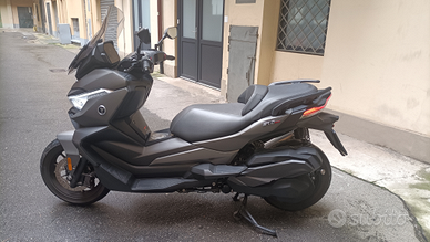 Voge Sfida SR4 400 - 2024