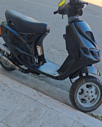 piaggio zip ad  aria