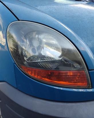 Proiettore destro RENAULT KANGOO del 2003