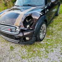 Mini Cooper 1.6d 50’ MAY FAIR