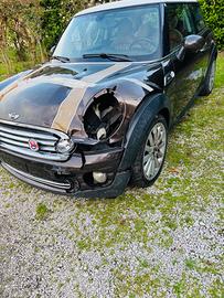 Mini Cooper 1.6d 50’ MAY FAIR