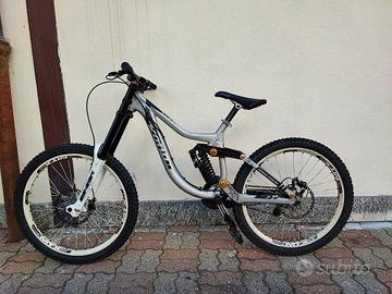 MTB DH Kona supreme operator 26 - Taglia M