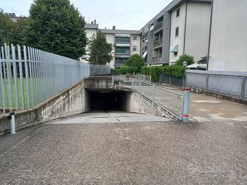 Santa lucia ampio garage