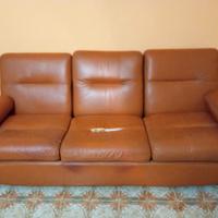 Divano e 2 poltrone in vera pelle, anni 70